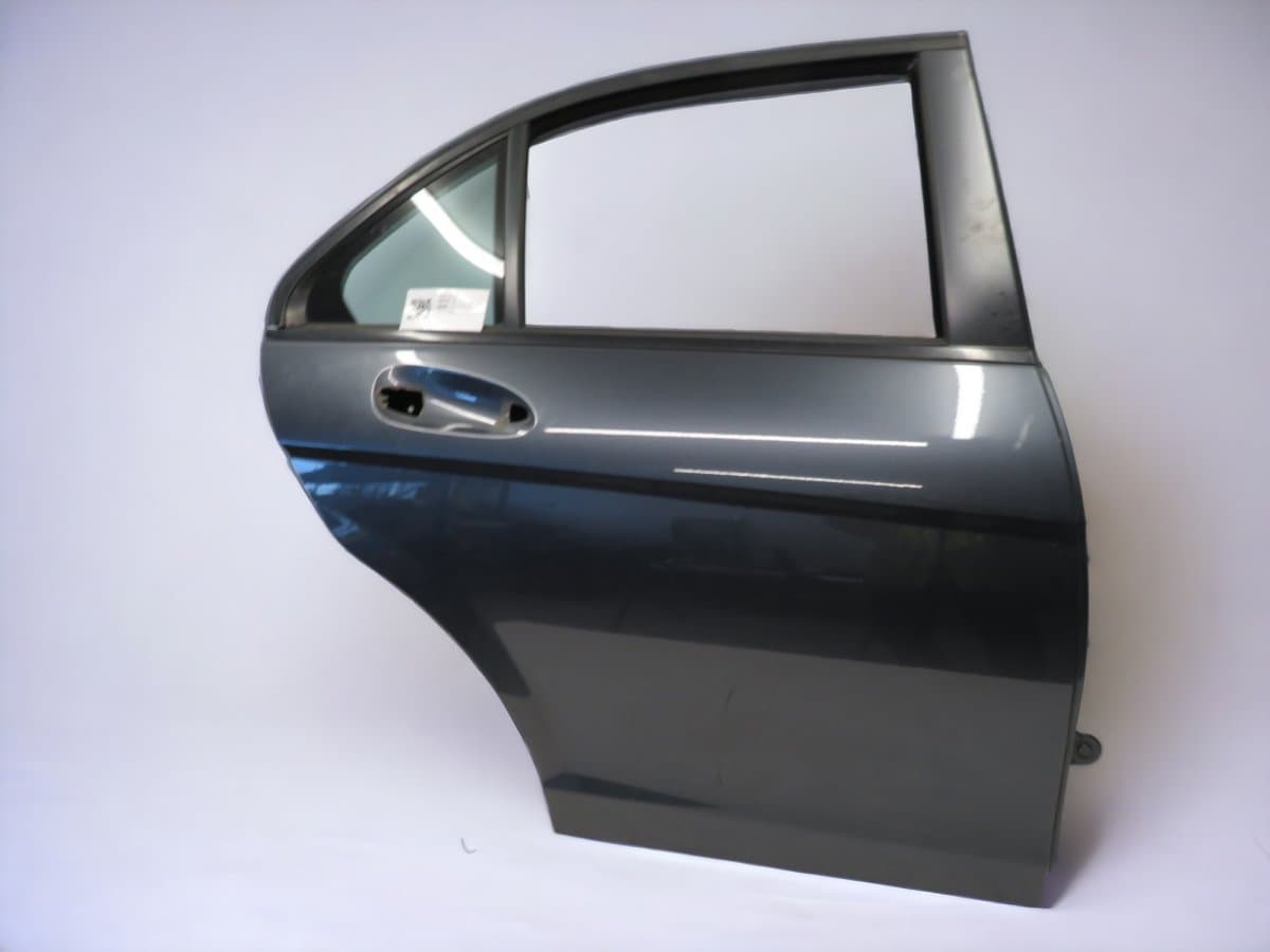 MERCEDES-BENZ A2047300205 A2047302200 Door Rear Right MERCEDES-BENZ C-CLASS (W204) (2007-2013)