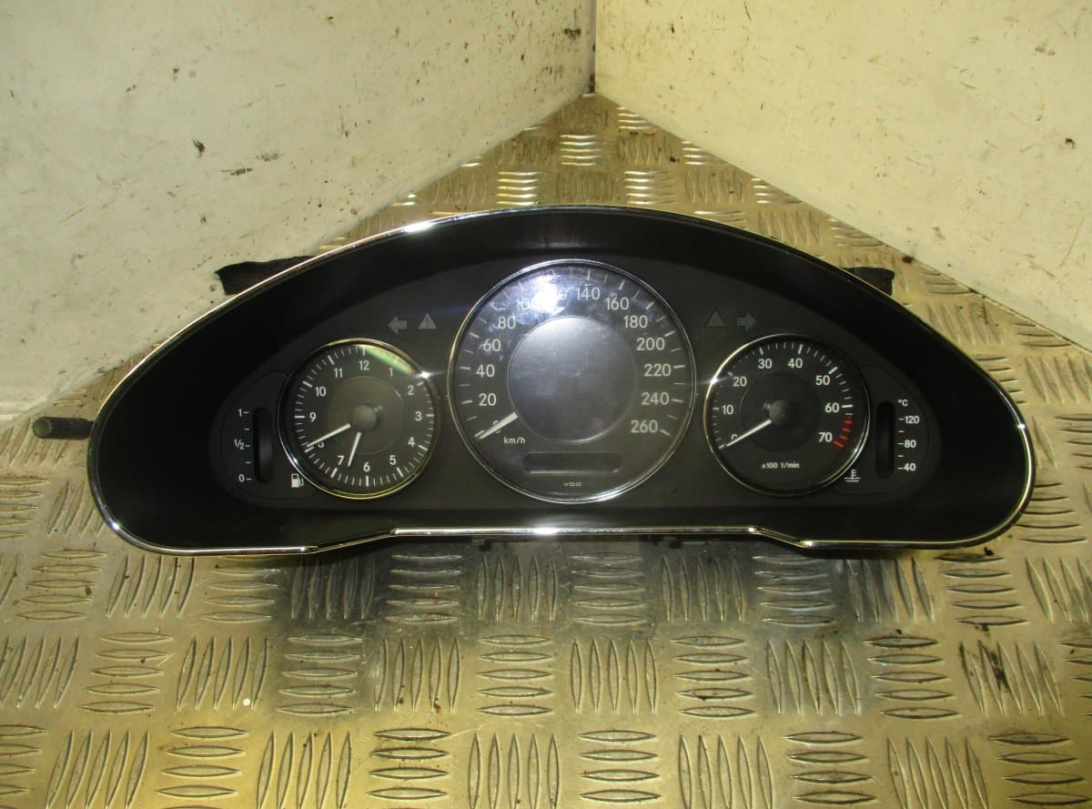 MERCEDES-BENZ 110.080.310/009 Instrument Cluster MERCEDES-BENZ CLS (C219) (2004-2010)