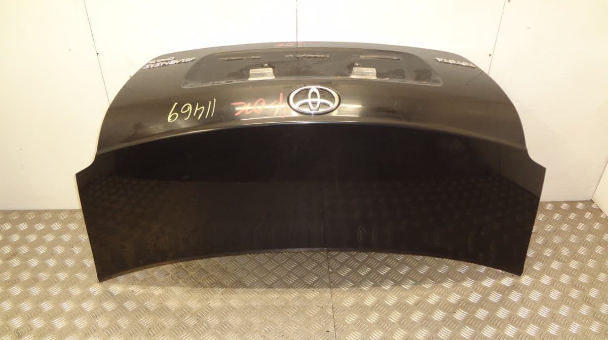 TOYOTA 6440105050 Bootlid / tailgate TOYOTA AVENSIS (T250) (2003-2008)