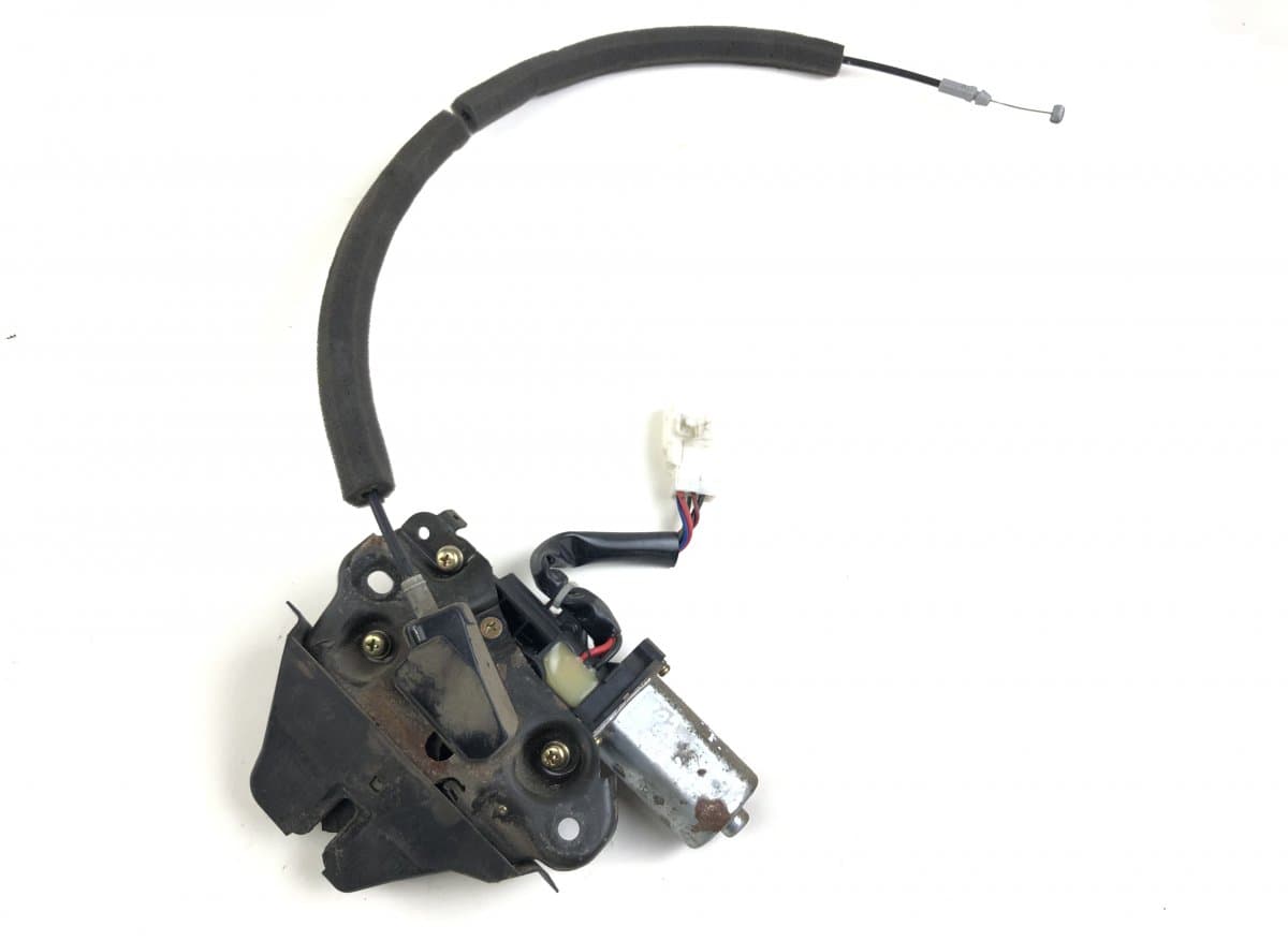 LEXUS 6465050010 Bootlid / tailgate lock LEXUS LS (XF30) (2000-2006)