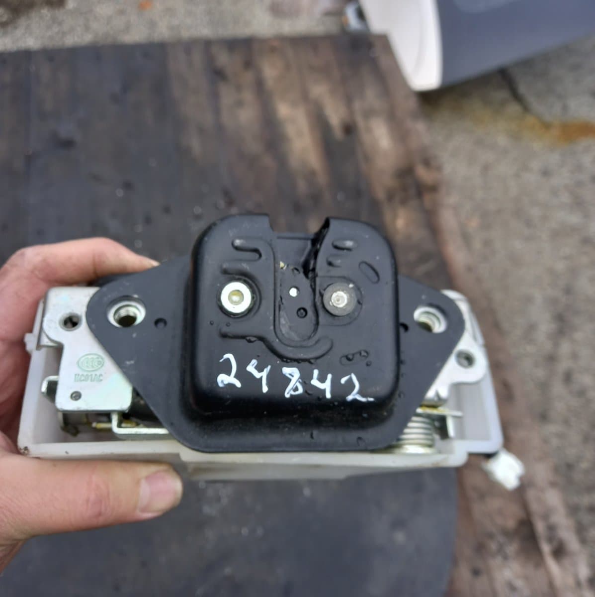 HONDA 74800T1GE02 Bootlid / tailgate lock HONDA CR-V IV (RM) (2012-2016)
