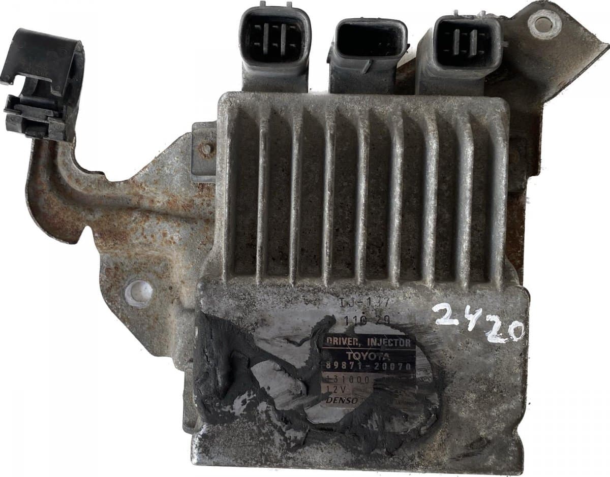 TOYOTA Engine Control Unit / module (ECU) TOYOTA AVENSIS (T250) (2003-2008)