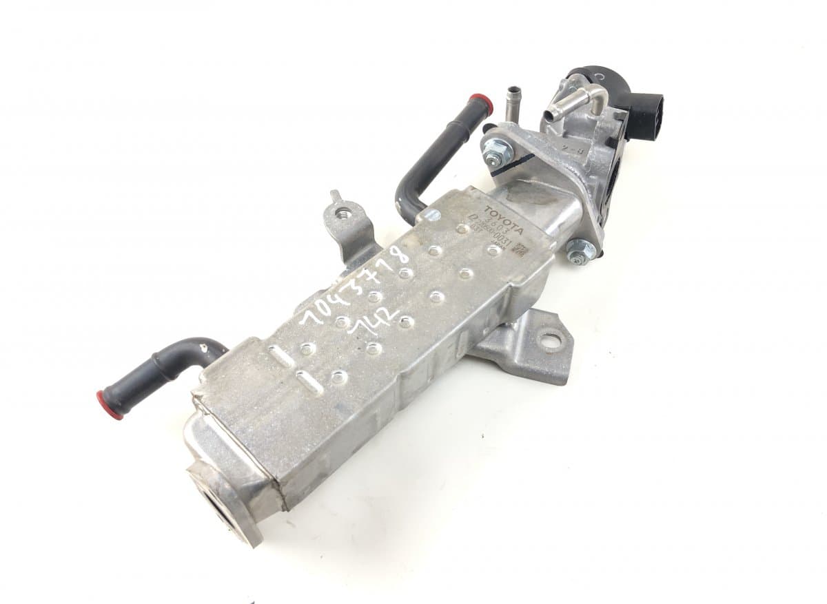 LEXUS 2562036040 2568036030 2205000031 EGR Valve LEXUS IS III (XE30) (2013-)