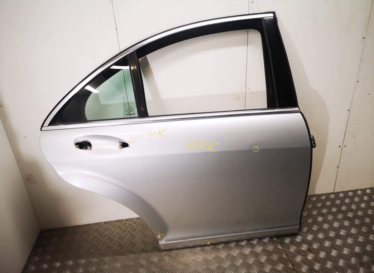 MERCEDES-BENZ A2217300405 A2217300220 A22173502719051 Door Rear Right MERCEDES-BENZ S-CLASS (W221) (2005-2013)