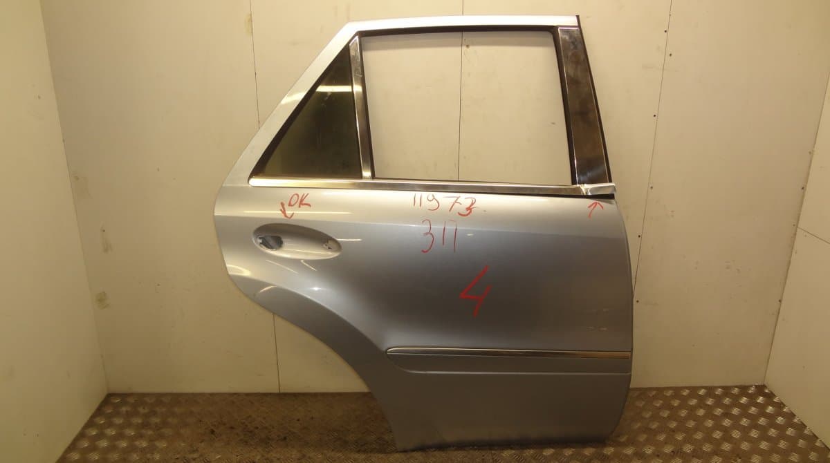 MERCEDES-BENZ Door Rear Right MERCEDES-BENZ ML-CLASS (W164) (2005-2011)