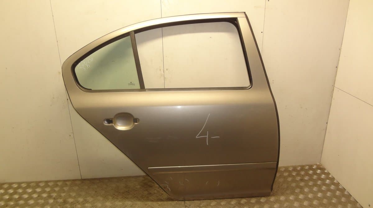 SKODA Door Rear Right SKODA OCTAVIA II (1Z) (2004-2013)