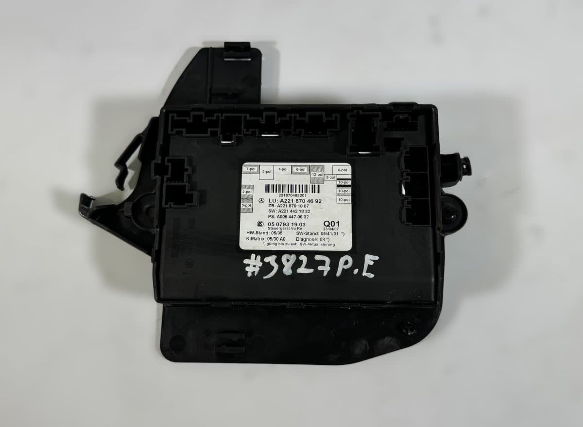 MERCEDES-BENZ A2218704692 Door control unit front right MERCEDES-BENZ S-CLASS (W221) (2005-2013)