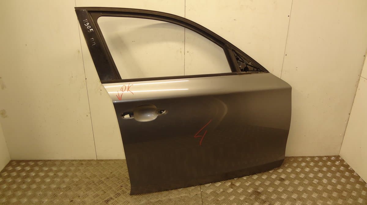 BMW Door Front Right BMW 1 (E81, E82, E87, E88) (2003-2013)