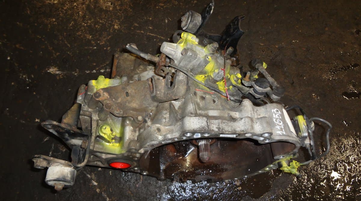 TOYOTA Gearbox TOYOTA AVENSIS VERSO (XM20) (2001-2009)
