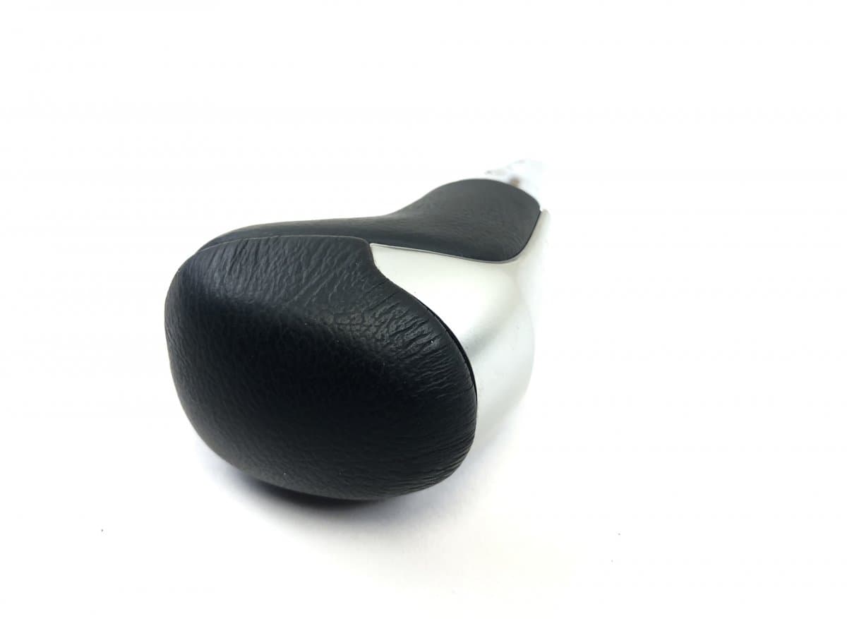 TOYOTA 335040K121C0 Gearstick (selector) knob / handle TOYOTA HILUX VIII (AN110, AN120, AN130) (2015-)