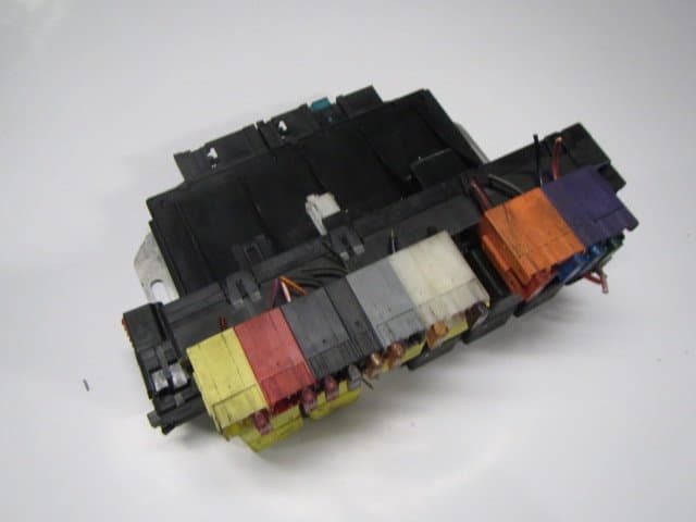 MERCEDES-BENZ 05045114 05045116 Fuse box MERCEDES-BENZ S-CLASS (W220) (1998-2005)