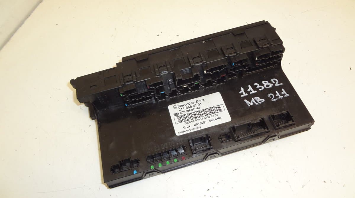 MERCEDES-BENZ 5DK008047-67 Fuse box MERCEDES-BENZ E-CLASS (W211) (2002-2009)