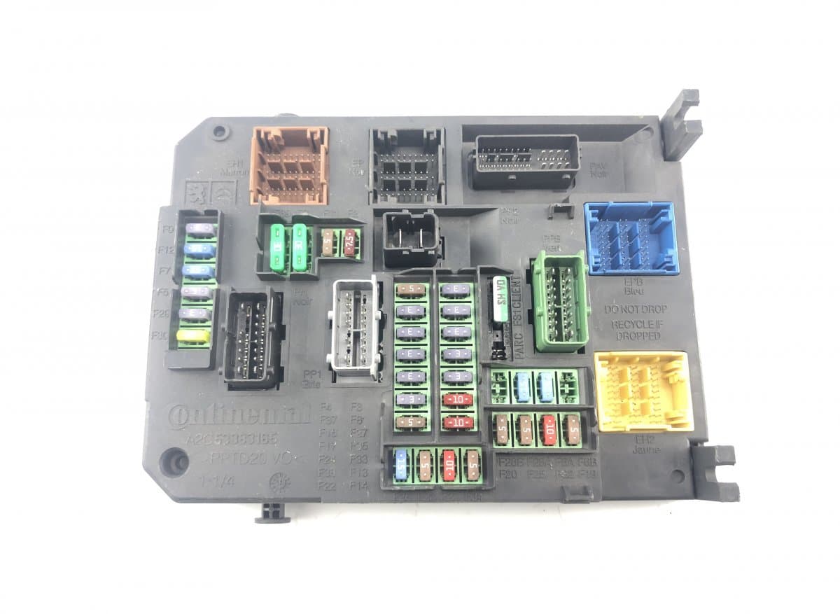 PEUGEOT 9806687880 Fuse box PEUGEOT 308 II (T9) (2013-2021)