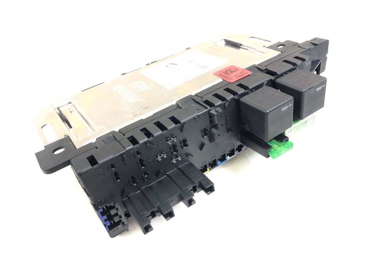 MERCEDES-BENZ 05045139 05045135 05045131 Fuse box MERCEDES-BENZ SL-CLASS (R230) (2001-2012)