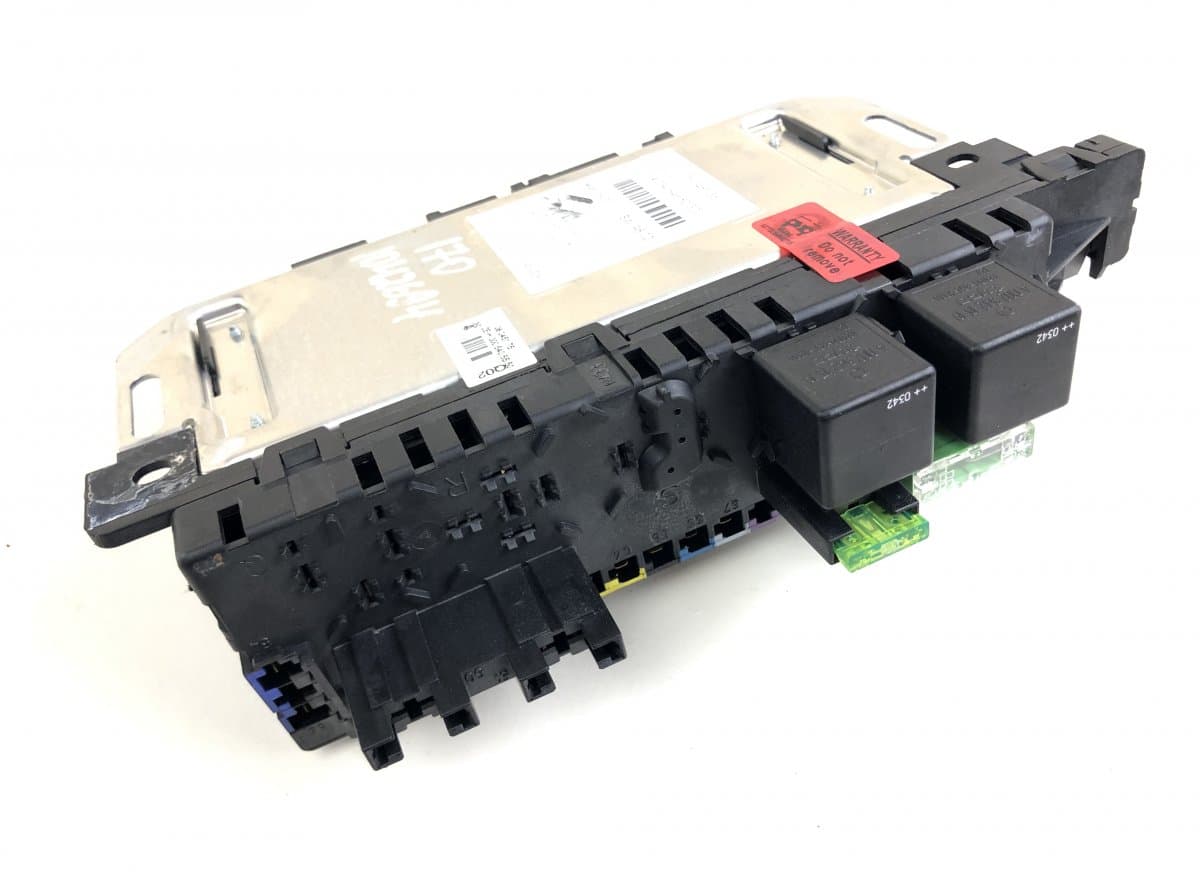 MERCEDES-BENZ 05045139 05045135 05045131 Fuse box MERCEDES-BENZ SL-CLASS (R230) (2001-2012)
