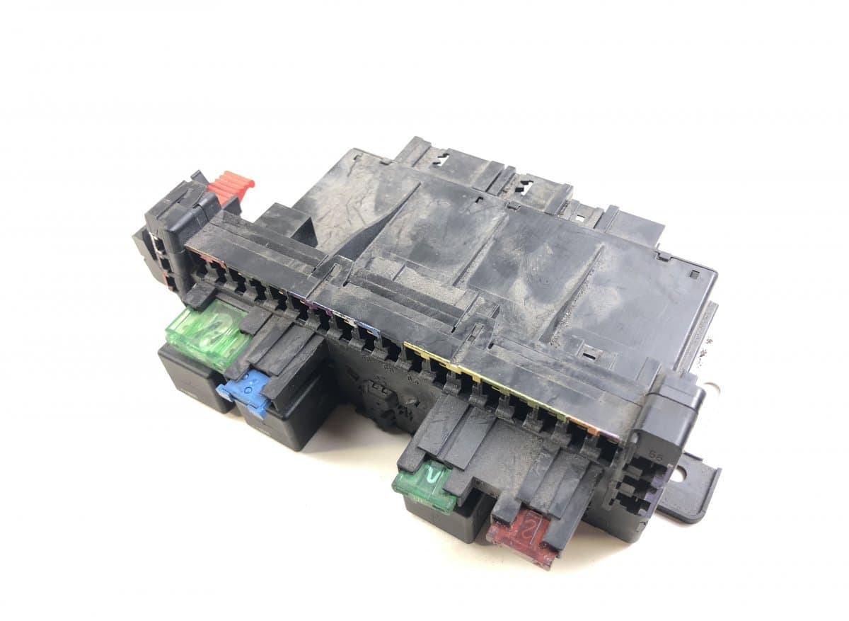 MERCEDES-BENZ 05045139 05045135 05045131 Fuse box MERCEDES-BENZ SL-CLASS (R230) (2001-2012)