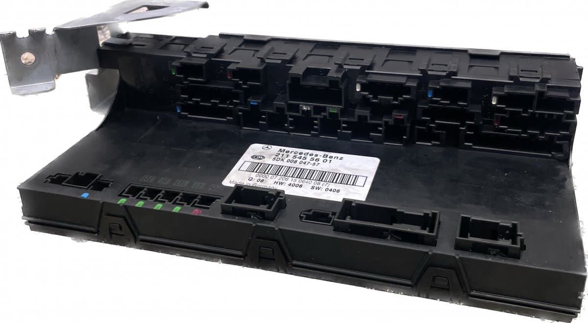 MERCEDES-BENZ Fuse box MERCEDES-BENZ E-CLASS (W211) (2002-2009)