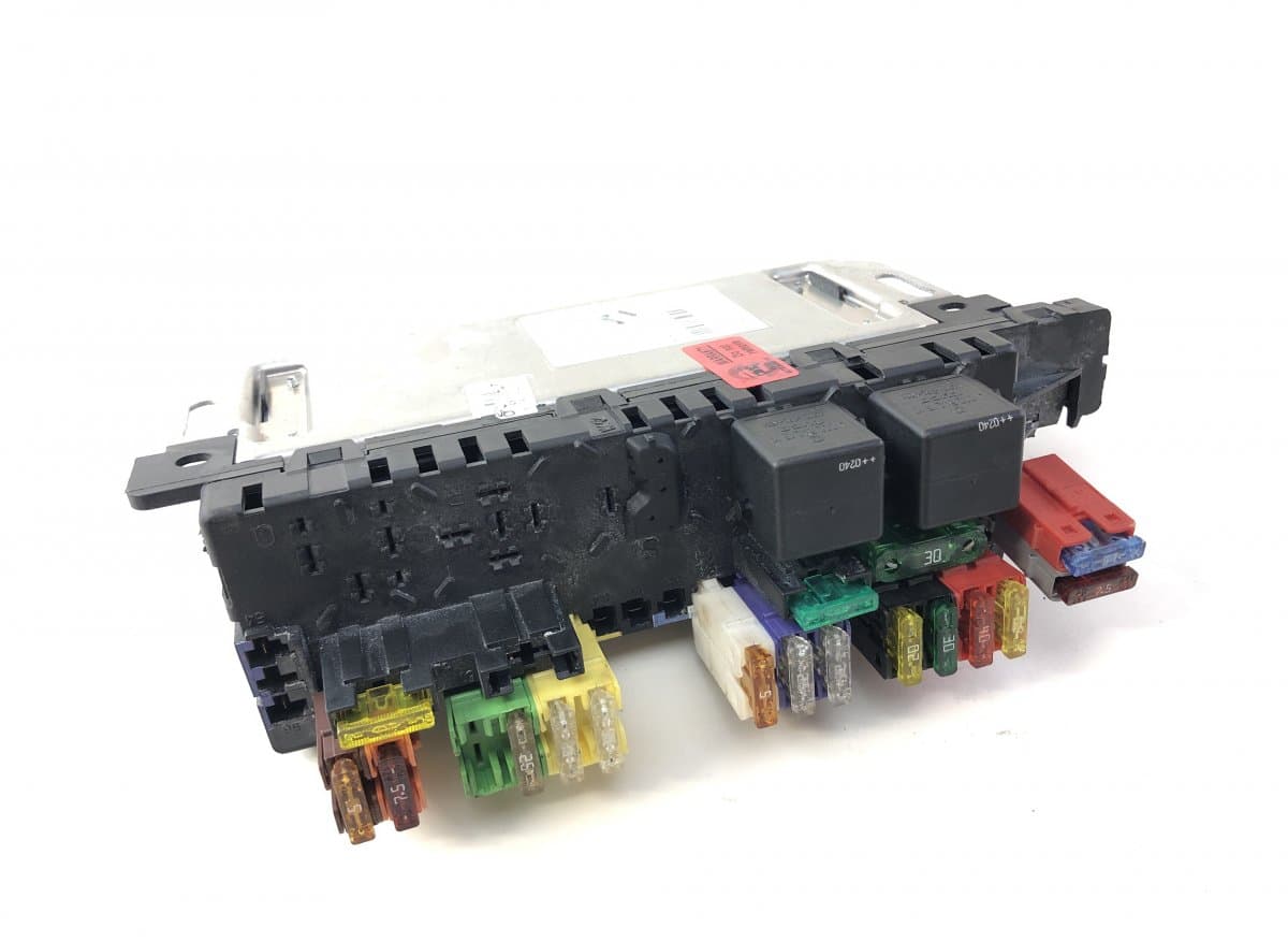 MERCEDES-BENZ 05045139 05045135 05045131 Fuse box MERCEDES-BENZ SL-CLASS (R230) (2001-2012)