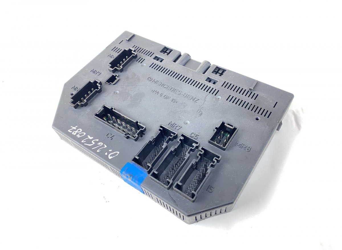 MERCEDES-BENZ A2215451632 A2215451601 Fuse box MERCEDES-BENZ S-CLASS Coupe (C216) (2006-2013)