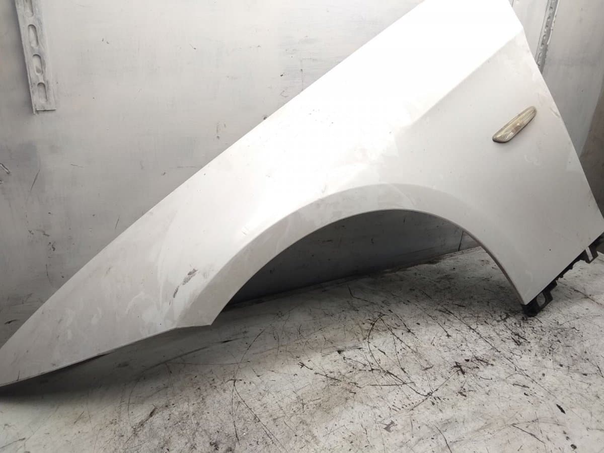 BMW Fender Front Left BMW 3 (E90, E91, E92, E93) (2005-2011)