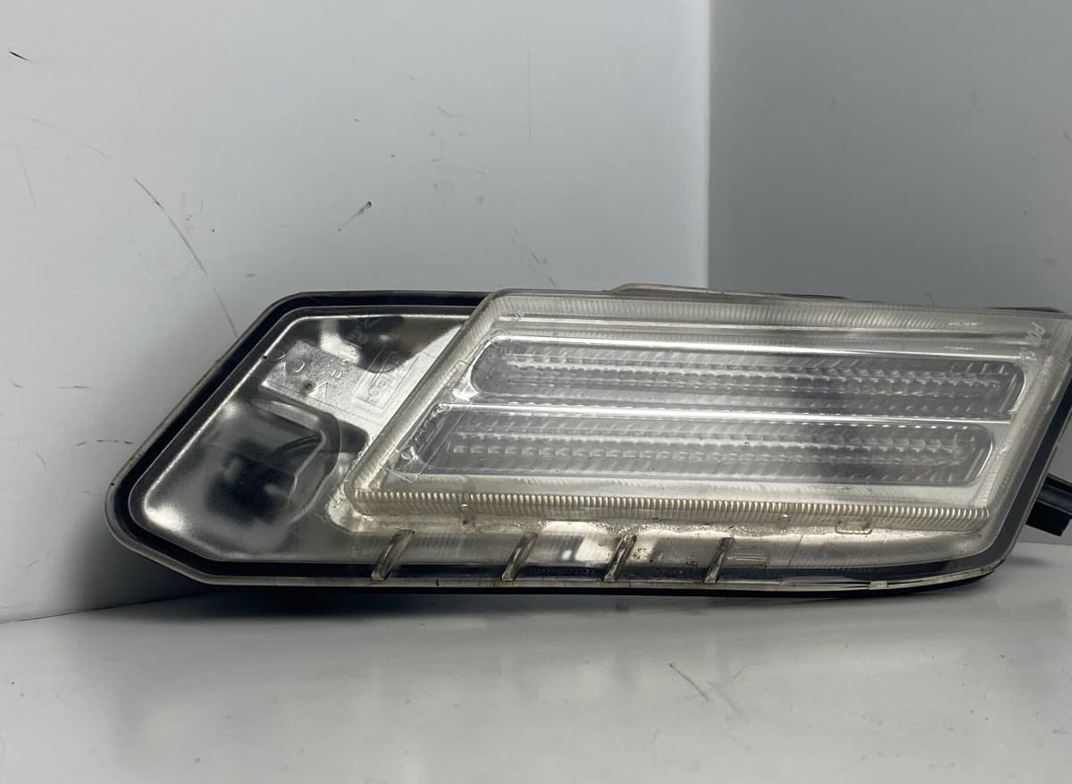 VOLVO 89052027 ZVV1604 043897 89500841 Position Light front right VOLVO XC60 I (2008-2017)