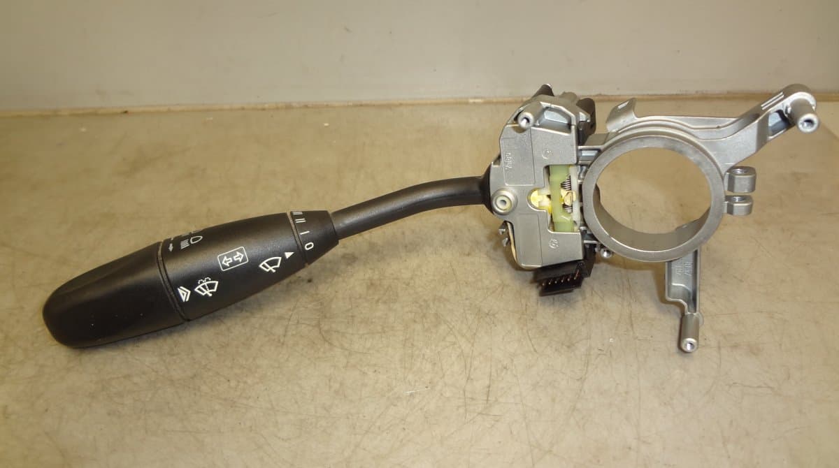 MERCEDES-BENZ Indicator + wiper switch (stalk) MERCEDES-BENZ CLK (C209) (2002-2010)