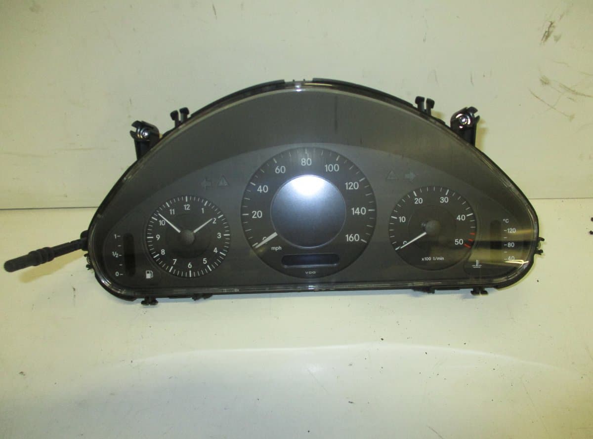 MERCEDES-BENZ 110080250/004 Instrument Cluster MERCEDES-BENZ E-CLASS (W211) (2002-2009)