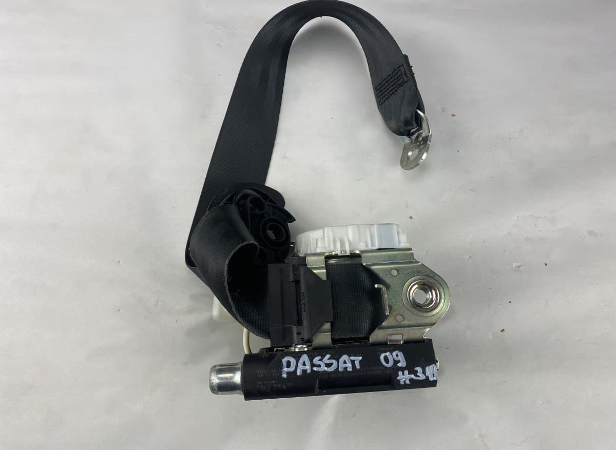 VW Seat Belt Front Right VW PASSAT B7 / ALLTRACK (2010-2015)