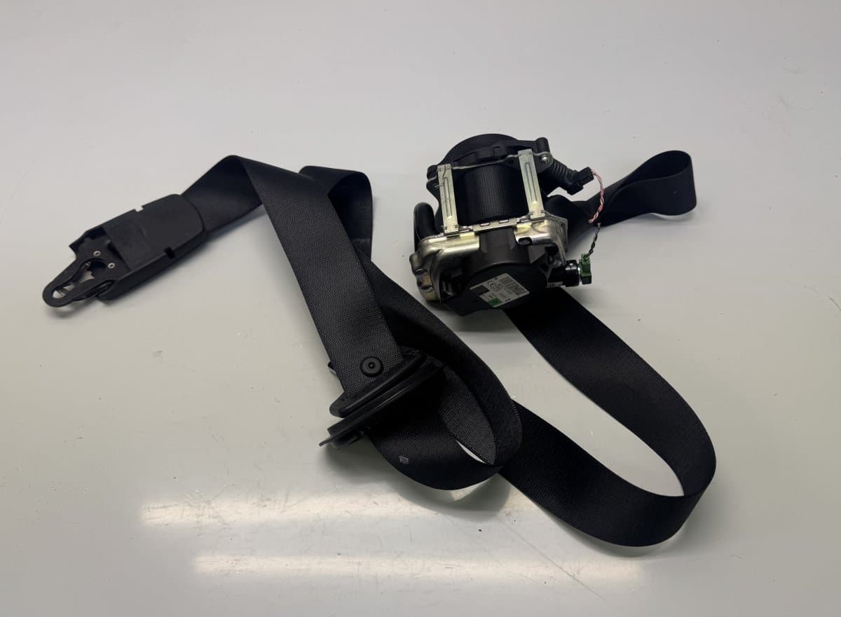 BMW 72117313304 626741500 7313304 Seat Belt Front Right BMW 2 Active Tourer (F45, F46) (2013-2021)