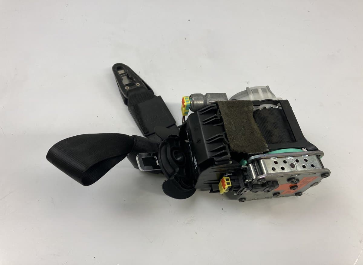 AUDI 8T8857705F Seat Belt Front Left AUDI A5 (B8) (2007-2016)