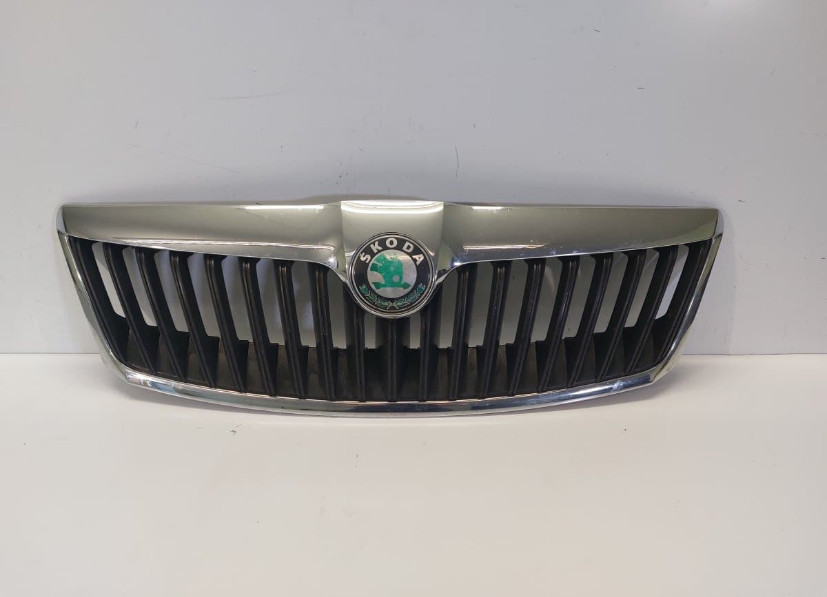 SKODA 1Z0853651C Radiator Grille SKODA OCTAVIA II (1Z) (2004-2013)
