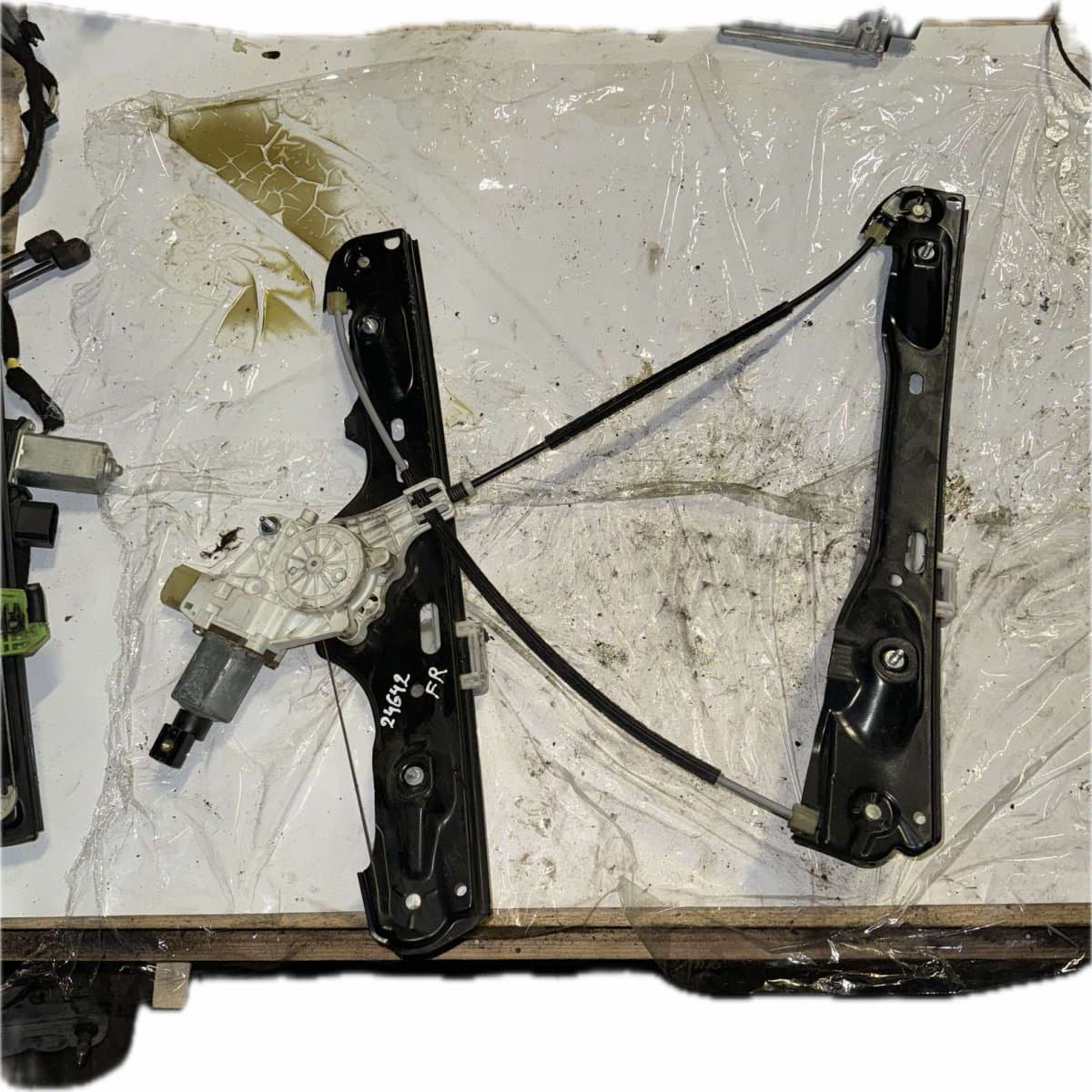 BMW Window Regulator Compl. front right BMW X1 (E84) (2009-2015)