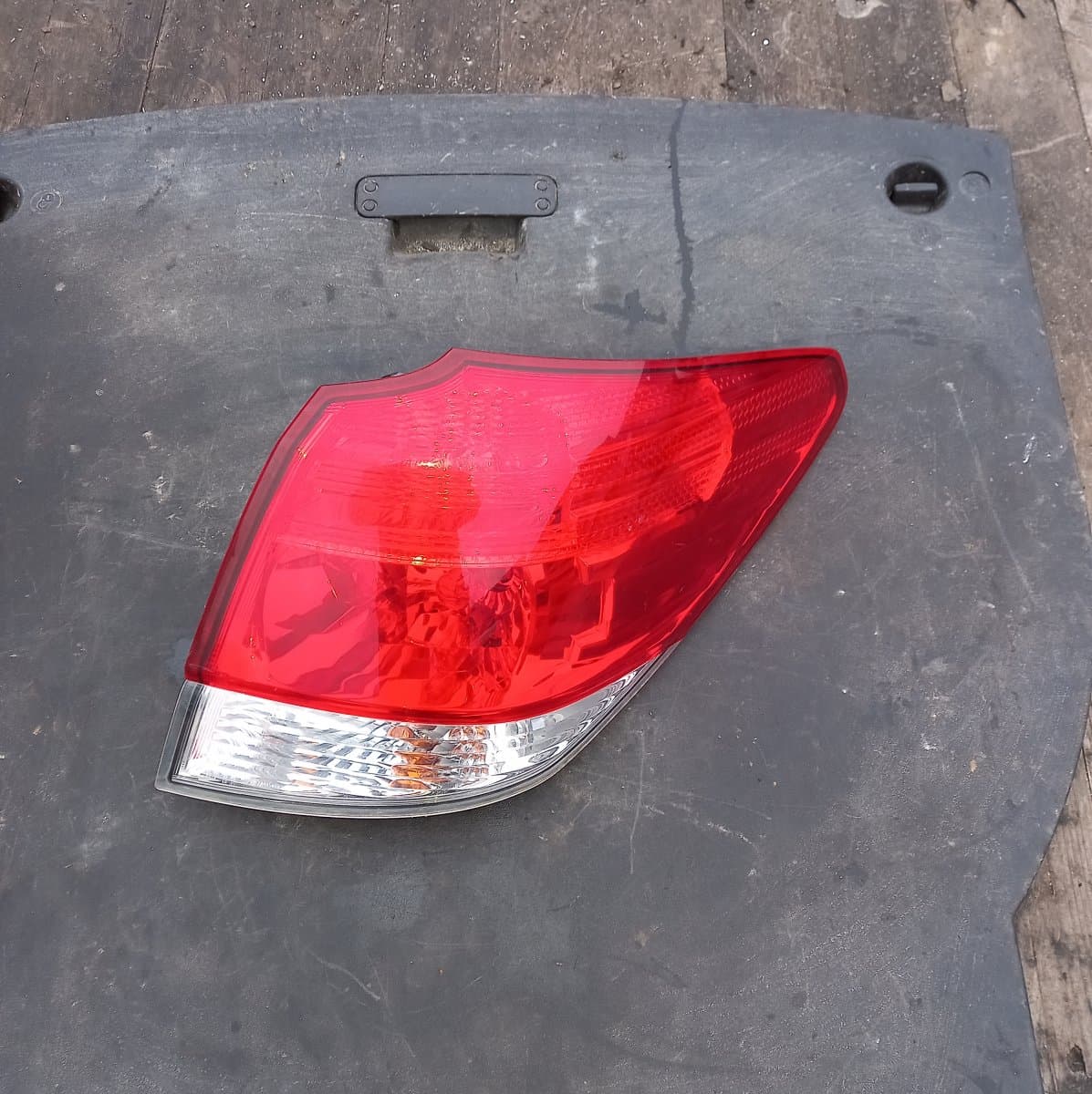 SUBARU 84912-AJ090 84912AJ090 Tail light, right SUBARU LEGACY V / Outback (2009-2014)