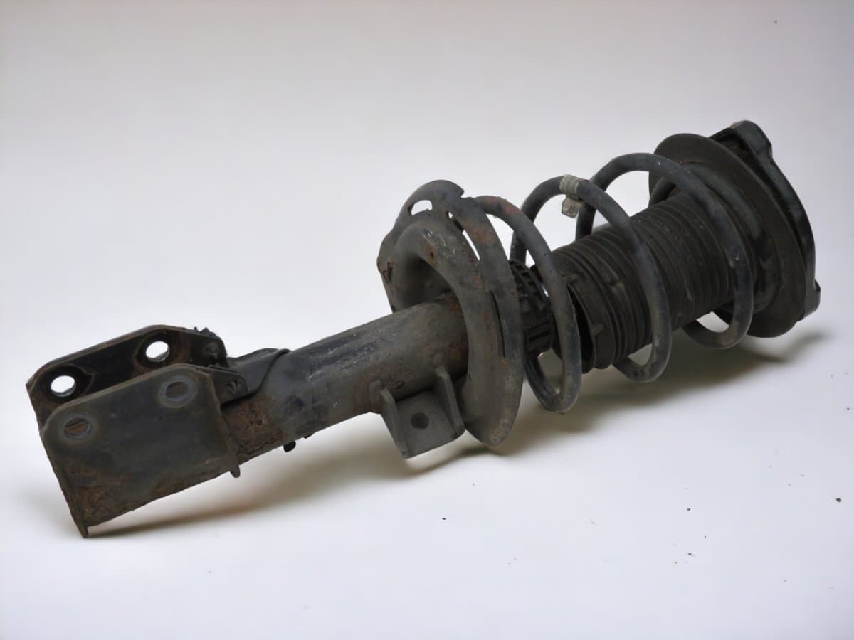 MERCEDES-BENZ A2043204230 A2043232800 A2043210504 A2043201273 Suspension Leg Front Left MERCEDES-BENZ C-CLASS (W204) (2007-2013)