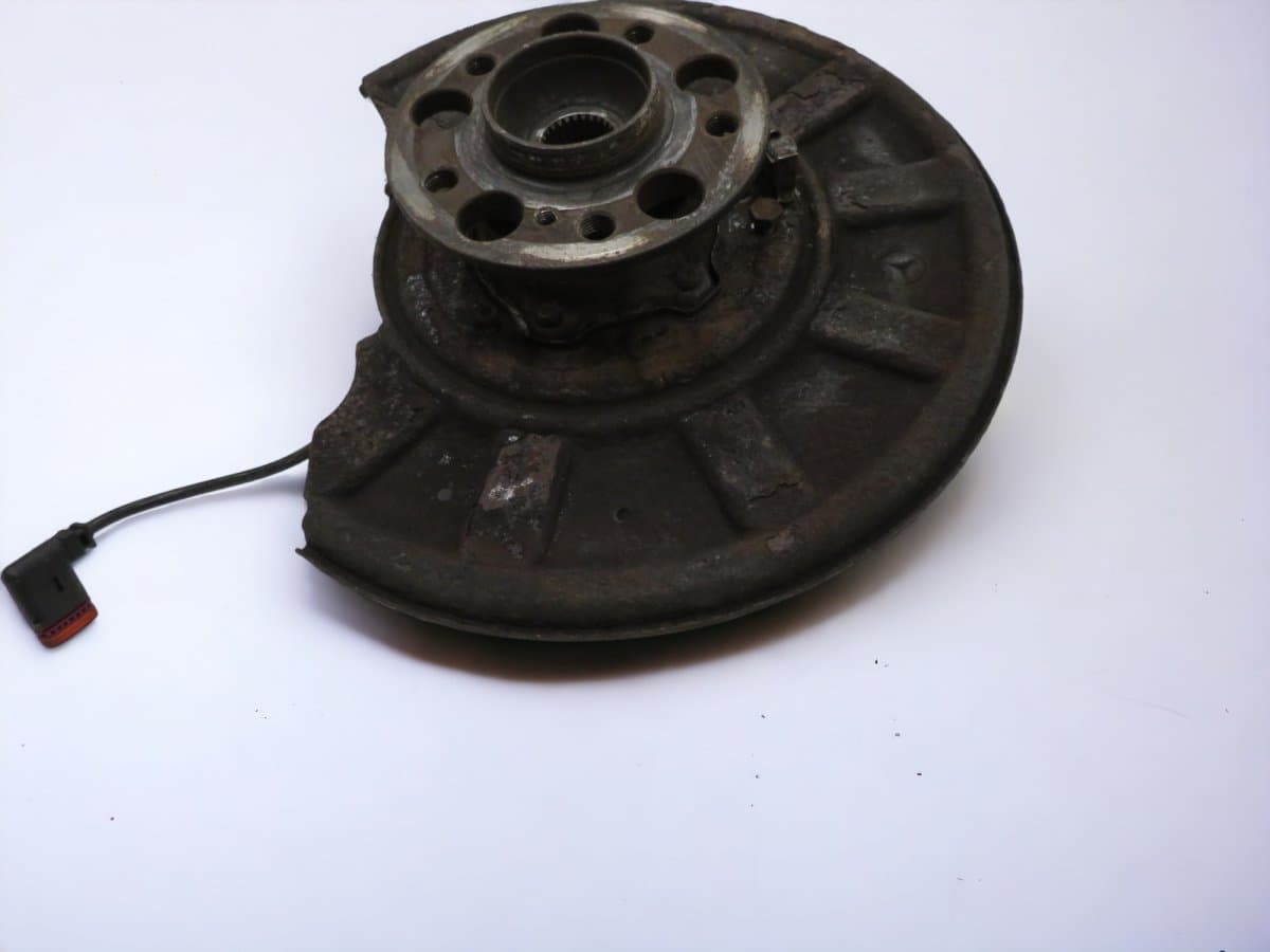 MERCEDES-BENZ A2123502108 A2123500141 A2113570508 Wheel bearing housing rear left MERCEDES-BENZ E-CLASS (W212) (2009-2016)