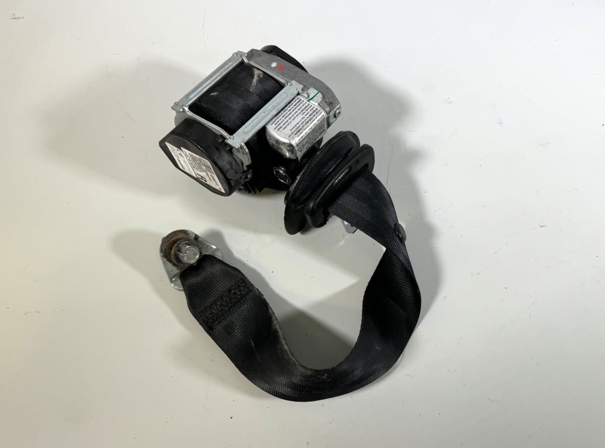 HYUNDAI 89820C8200TRY 629760000B Seat Belt Rear Right HYUNDAI i20 II (GB) (2014-2020)