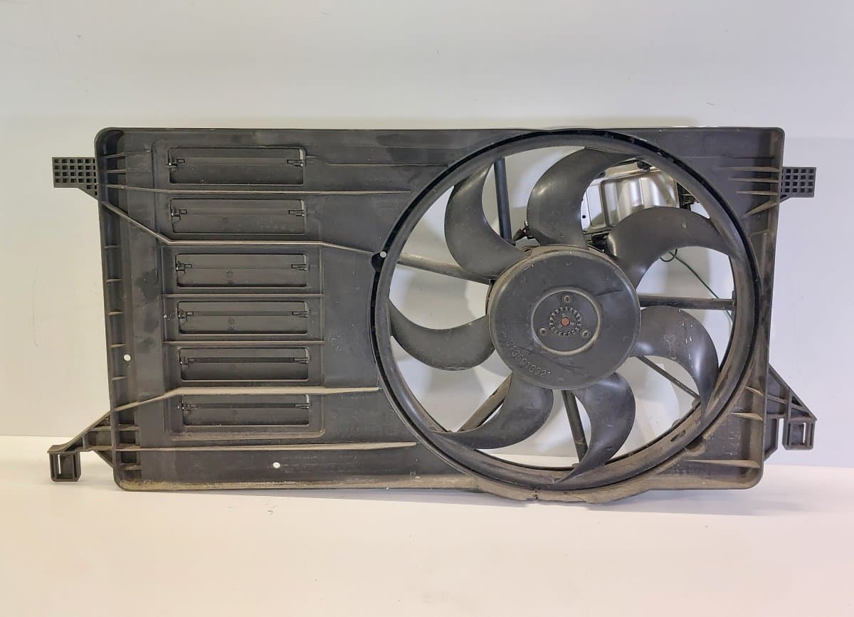 MAZDA 8V61-8C607-BE LF8B-15-025-C PA66-GF15-M10 0130307100 Radiator Fan Electric MAZDA 3 II (BL) (2008-2013)