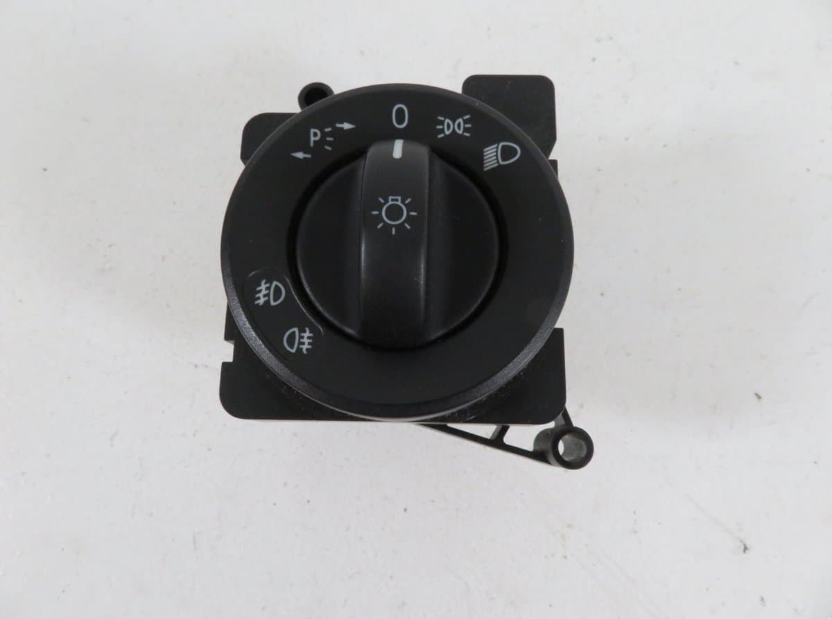 MERCEDES-BENZ A9065450704 A9069053001 Headlight Switch MERCEDES-BENZ SPRINTER (906) (2006-2018)