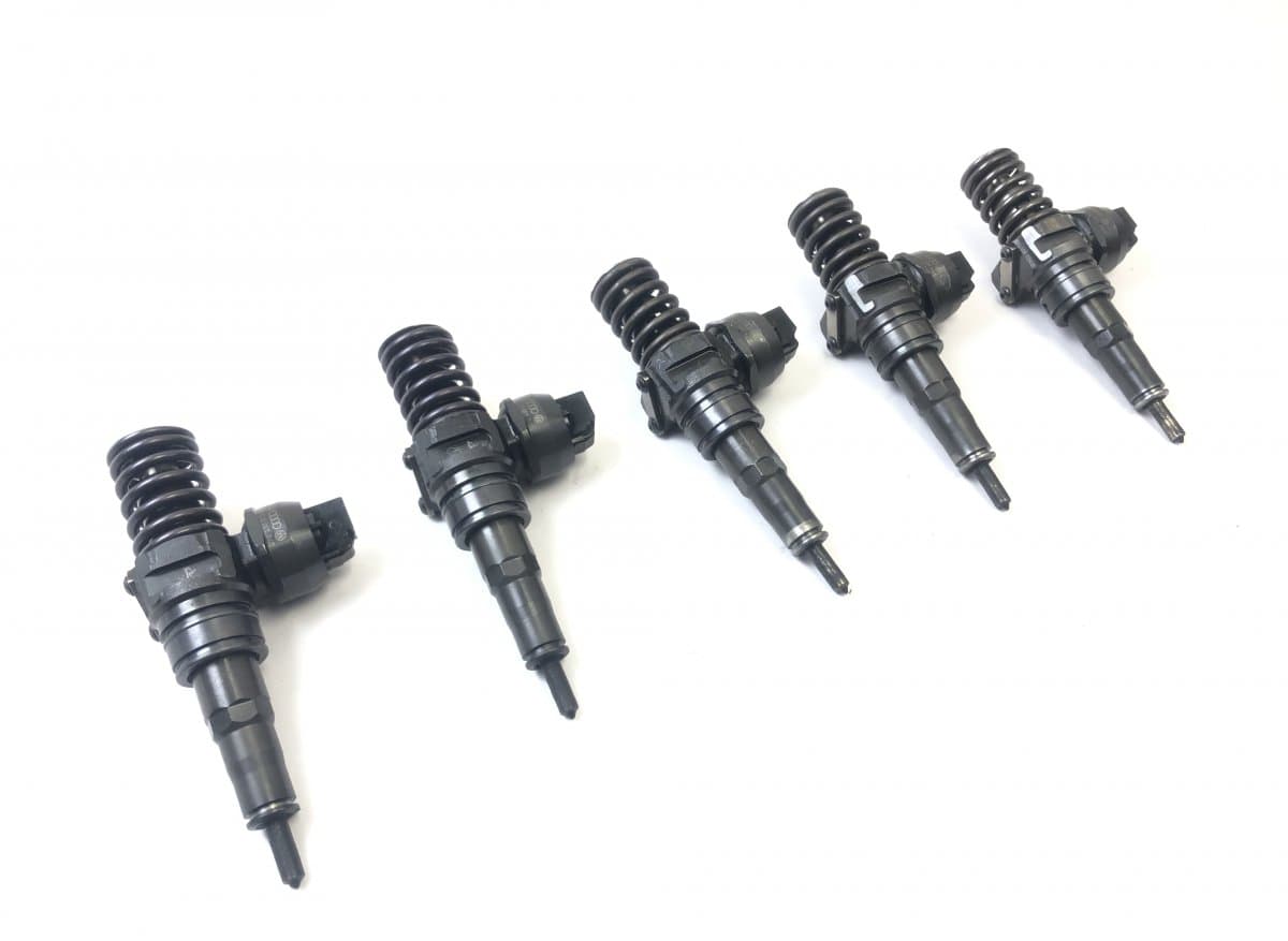 VW 0414720310 0986441579 0414720360 Fuel Injector VW TRANSPORTER T5 / MULTIVAN (7H, 7E, 7J) (2003-2015)