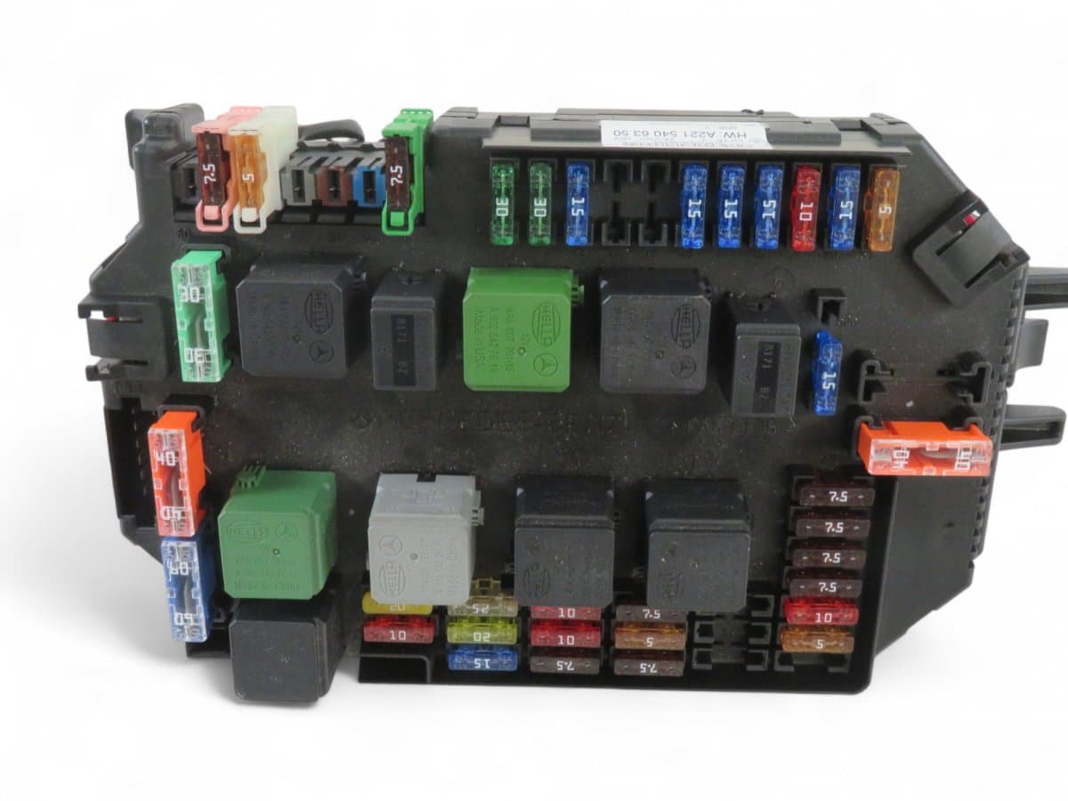 MERCEDES-BENZ A2215406350 A2215408201 A2215458432 Fuse box MERCEDES-BENZ S-CLASS Coupe (C216) (2006-2013)