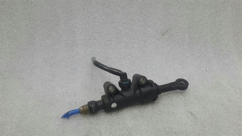 PORSCHE Porsche 986 996 clutch cylinder 99642317108 clutch cylinder master cylinder