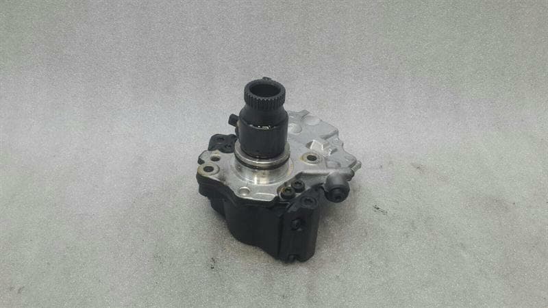MERCEDES-BENZ Mercedes C W205 Fuel Pump Mechanical A6510703301 Fuel Pump OM651