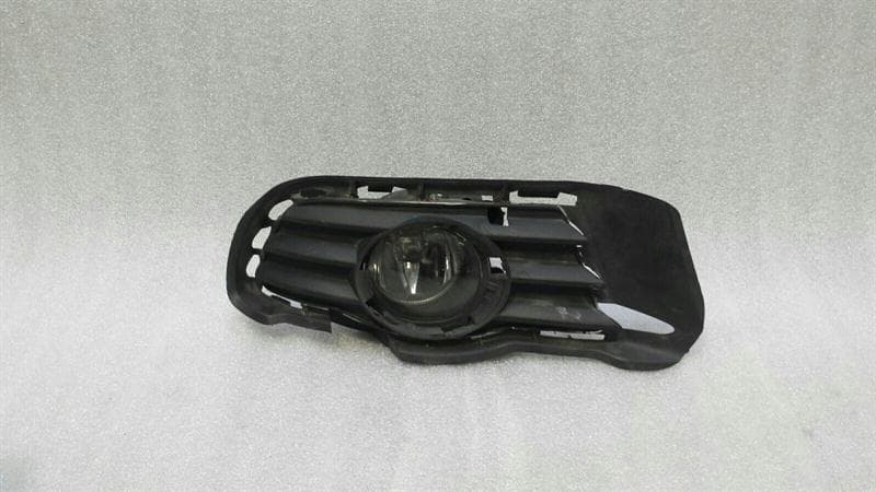 MERCEDES-BENZ Mercedes C Class W204 Right Front Foglamp A2518200856 Fog Light Right