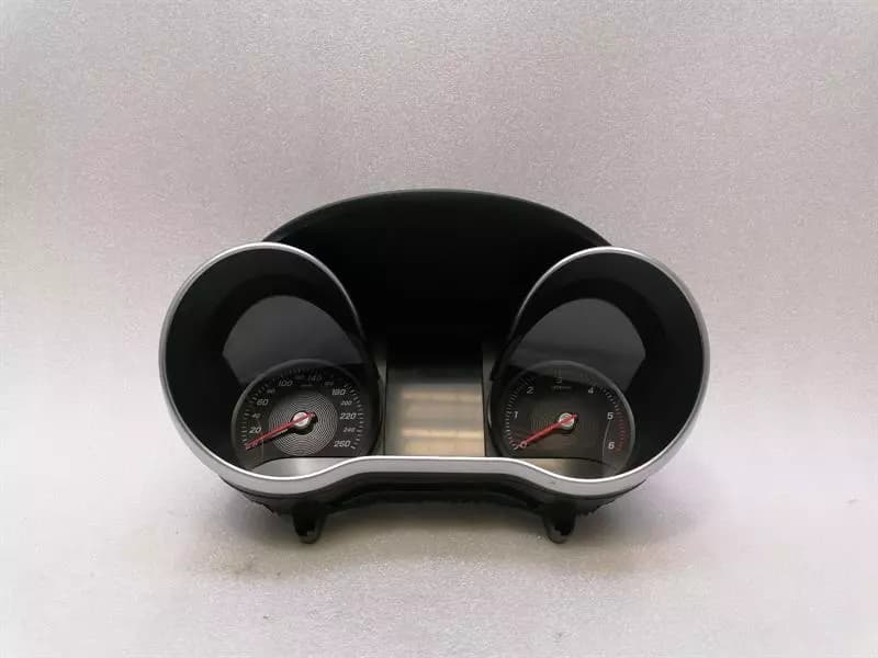 MERCEDES-BENZ Mercedes C Class W205 Instrument Cluster A2059004618 Speedometer km/h
