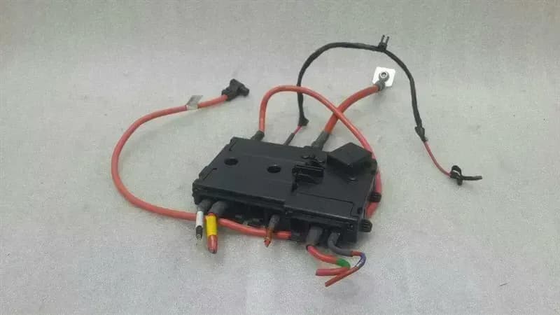 MERCEDES-BENZ Mercedes C W205 Fuse Box A2055402850 Fuse Box OM651