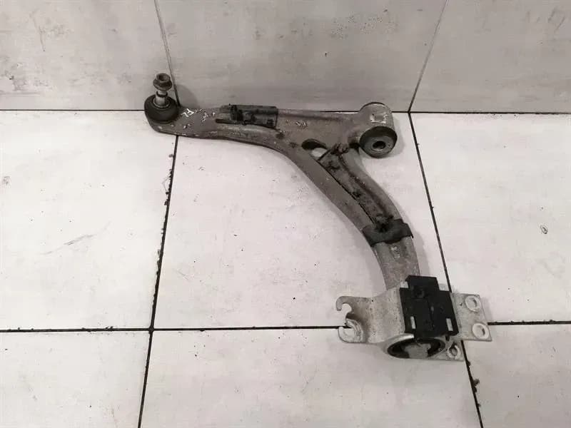 Mercedes GLA X156 Left Front Wishbone A1563300500 Front Left Wishbone