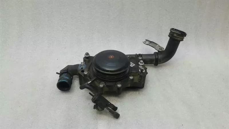 MERCEDES-BENZ Mercedes ML W166 Water Pump A6512006501 Water Pump OM651