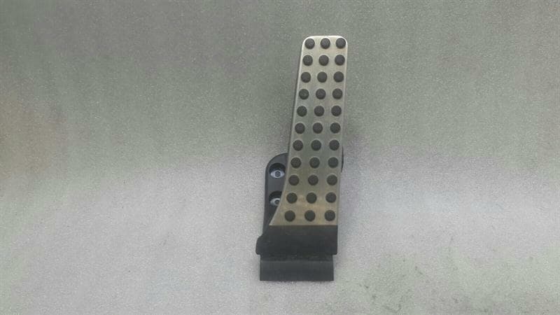 MERCEDES-BENZ Mercedes C Class W205 Gas Pedal (Electrical) A2053000104 Accelerator Pedal Coupe AMG C205