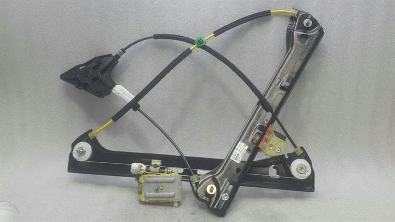 MERCEDES-BENZ Mercedes W205 Left Front Door Winder A2057200346 Window Regulator Front Left Coupe