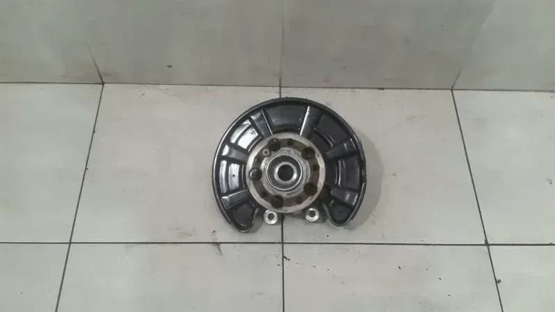Mercedes SLC R172 MOPF Right Rear Hub A1723502008 Wheel Bearing Housing Rear Right